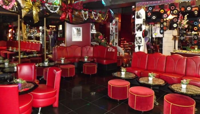 Le 2 plus 2 , club libertin à Paris